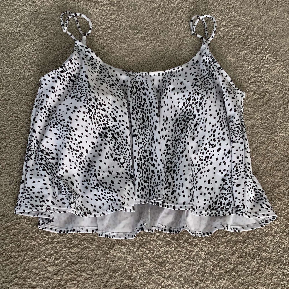 EUC Kortni Jeane polka dot swing top